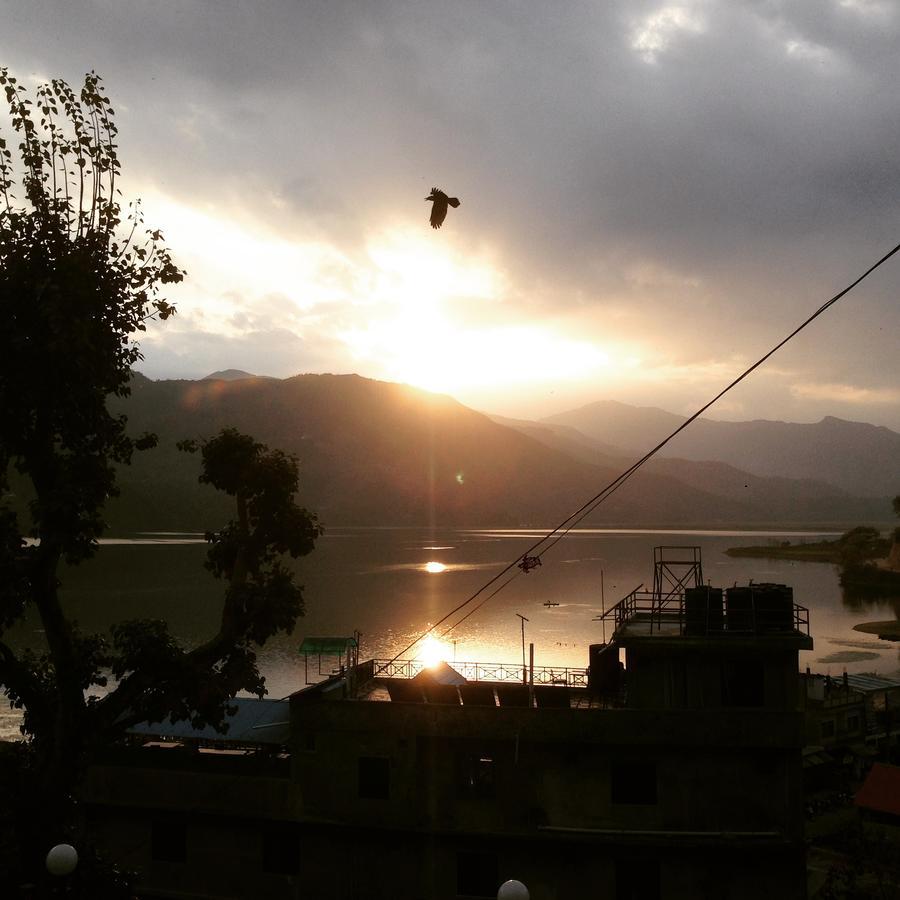 Sweet Dreams Hotel Pokhara Buitenkant foto